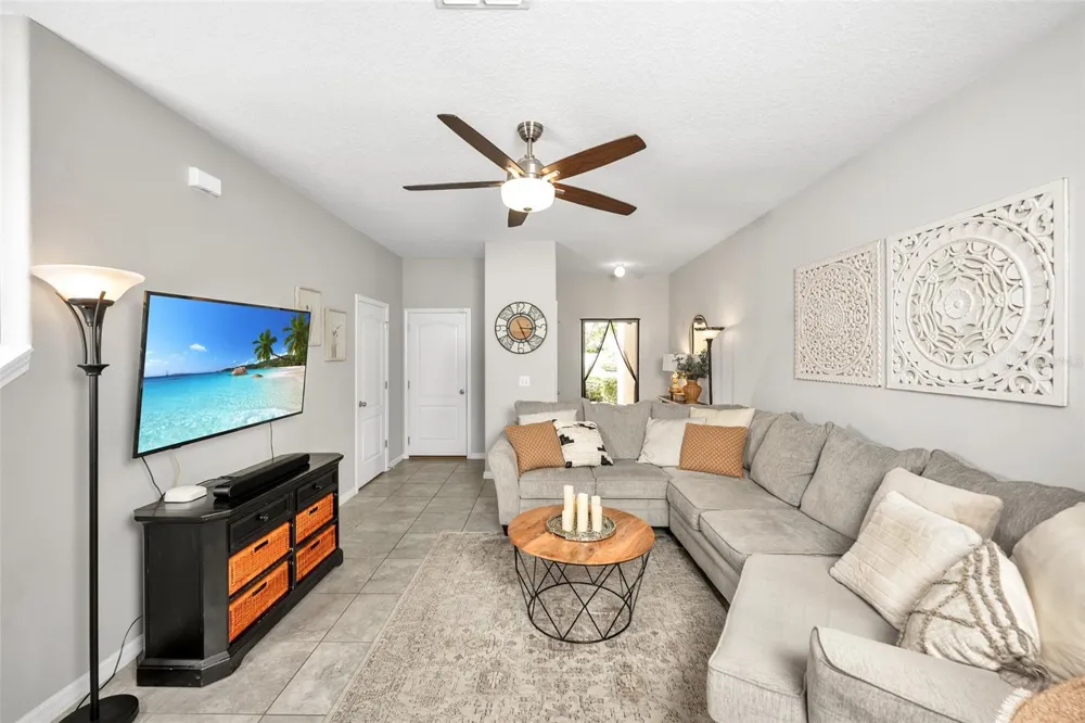 2148 GOLDEN FALCON DRIVE Ruskin, FL 33570