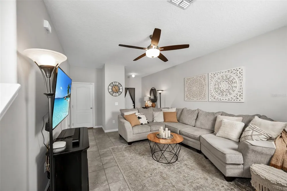 2148 GOLDEN FALCON DRIVE Ruskin, FL 33570