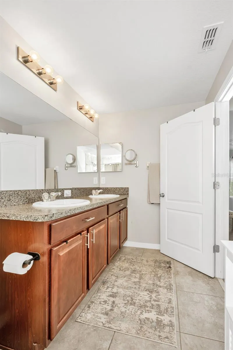 2148 GOLDEN FALCON DRIVE Ruskin, FL 33570