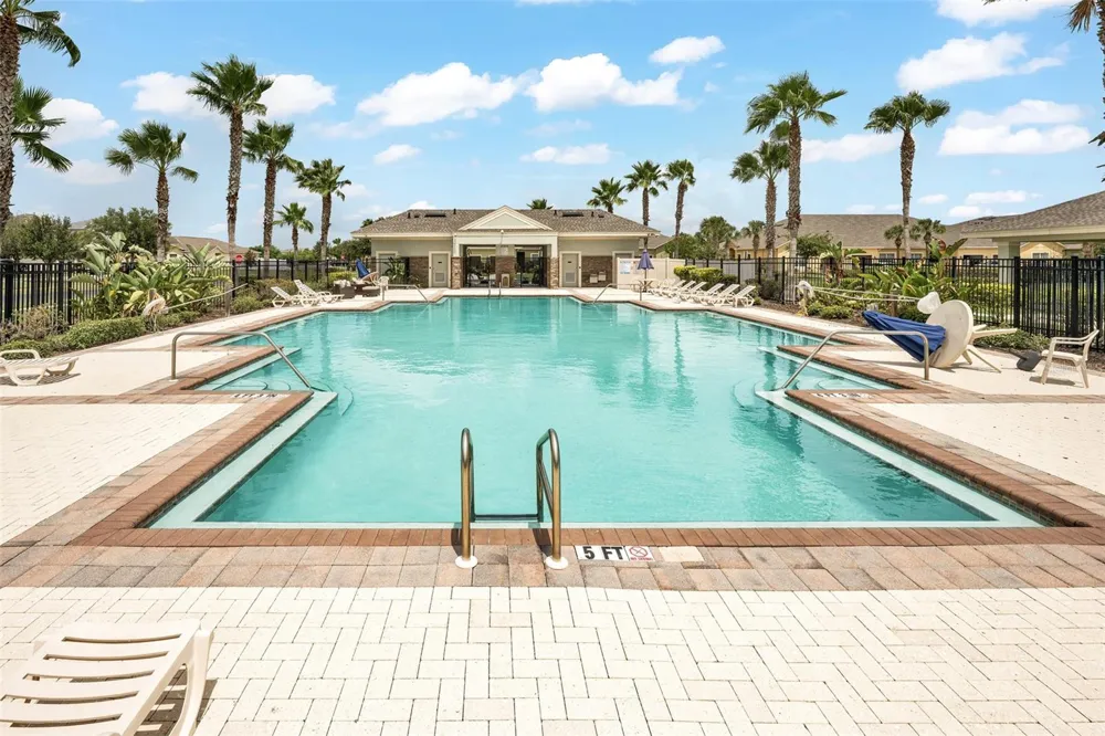 2148 GOLDEN FALCON DRIVE Ruskin, FL 33570