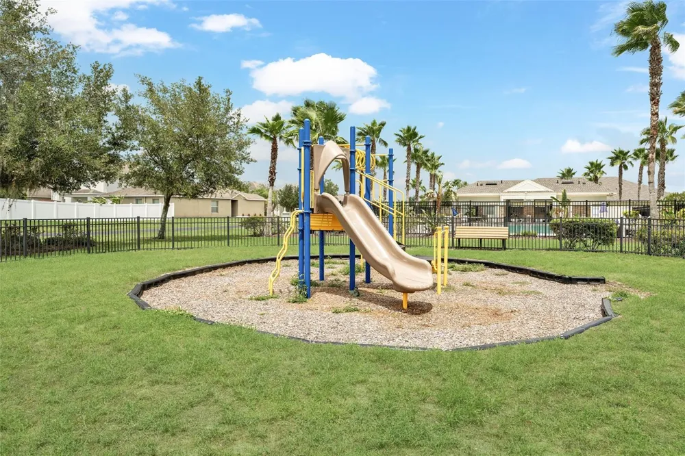 2148 GOLDEN FALCON DRIVE Ruskin, FL 33570