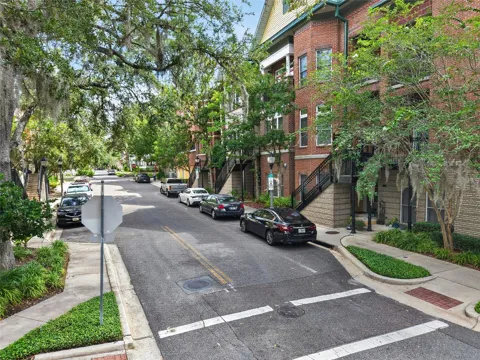 125 NE 4TH STREET #38
