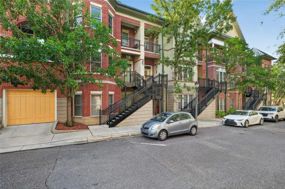 125 NE 4TH STREET #38 Gainesville, FL 32601