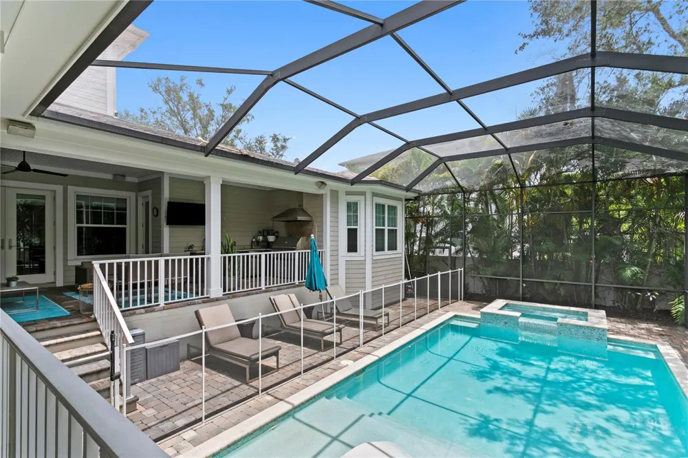 5016 W EVELYN DRIVE Tampa, FL 33609