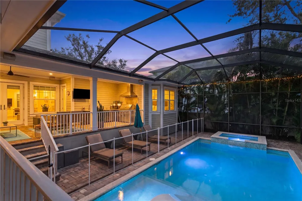 5016 W EVELYN DRIVE Tampa, FL 33609