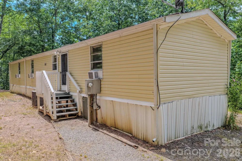 23 Tom Worley Road Leicester, NC 28748