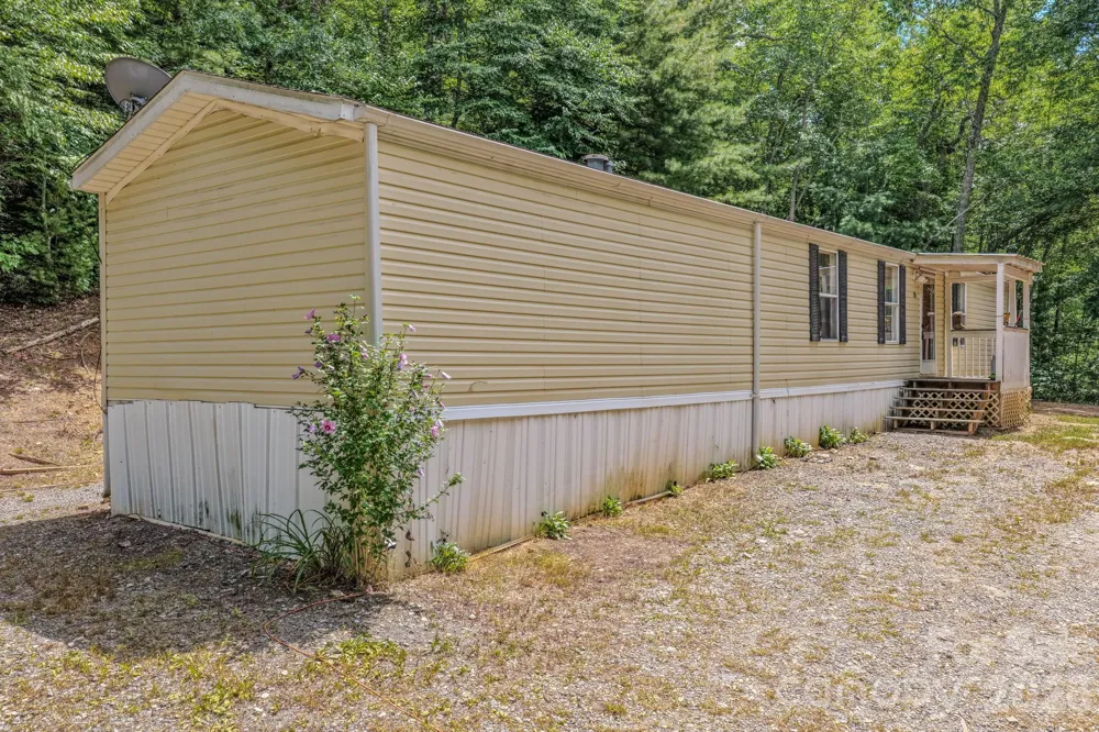 23 Tom Worley Road Leicester, NC 28748