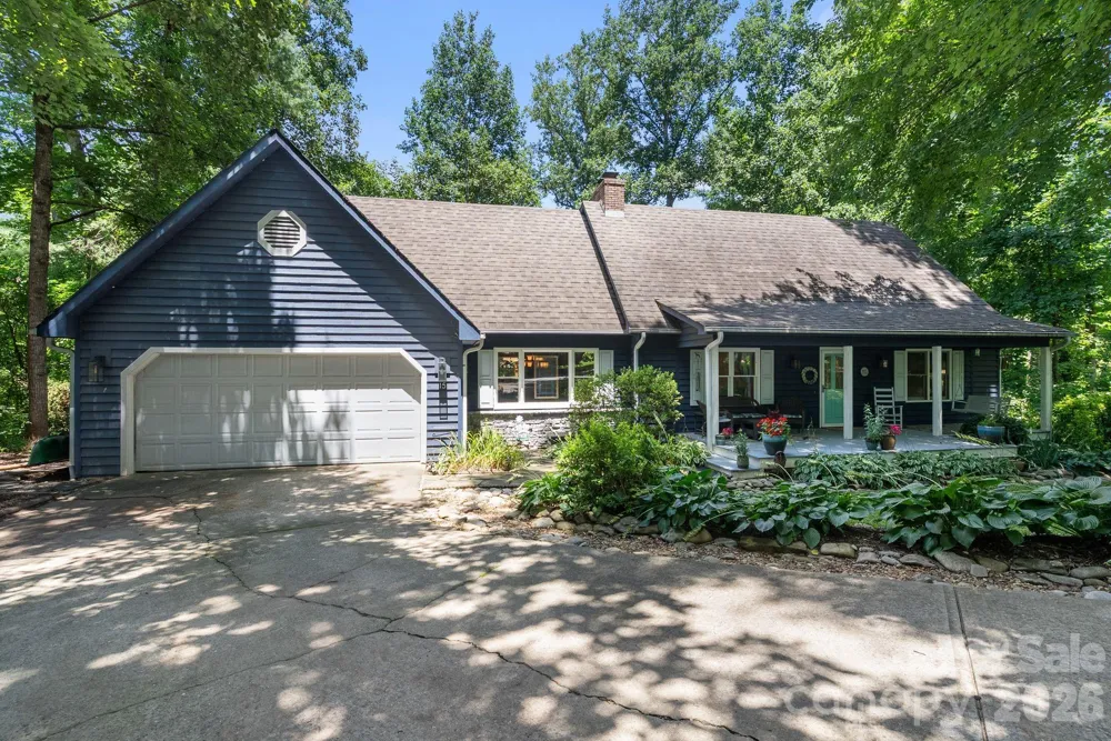 15 Forest Ridge Lane Weaverville, NC 28787