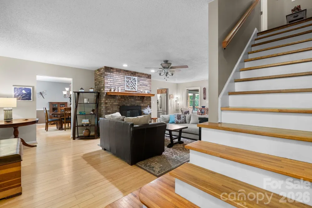 15 Forest Ridge Lane Weaverville, NC 28787