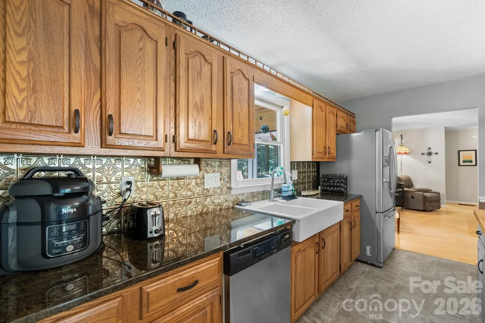 15 Forest Ridge Lane Weaverville, NC 28787