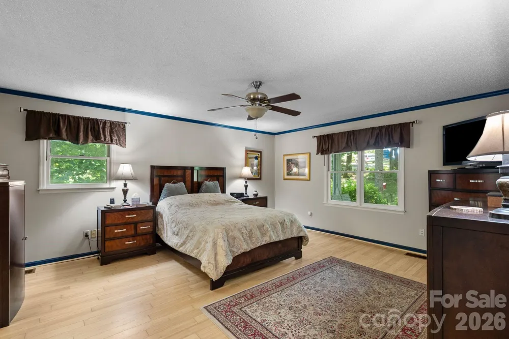 15 Forest Ridge Lane Weaverville, NC 28787