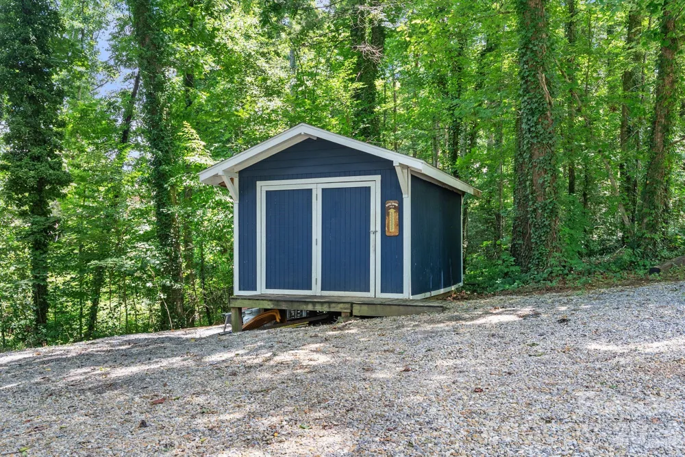 15 Forest Ridge Lane Weaverville, NC 28787