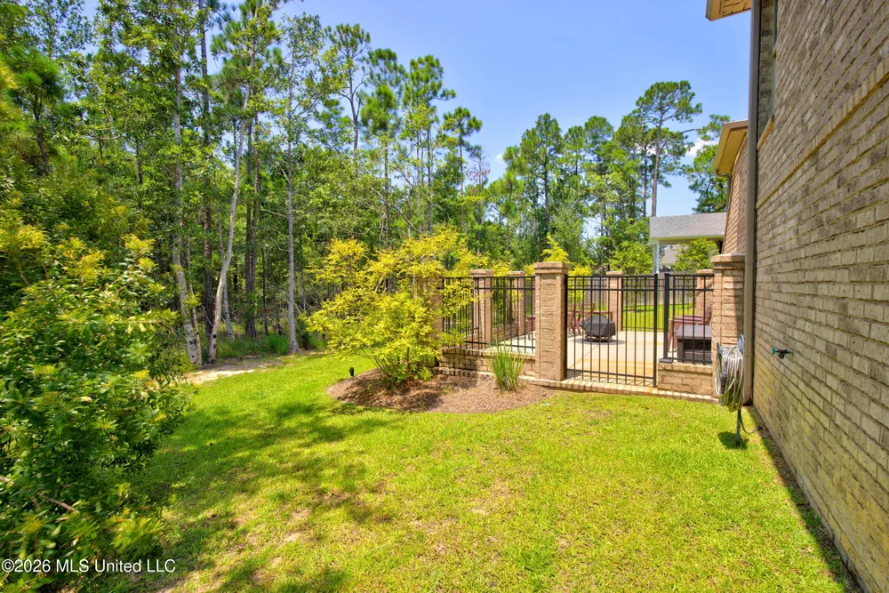 7523 Crooked Stick Drive Diamondhead, MS 39525