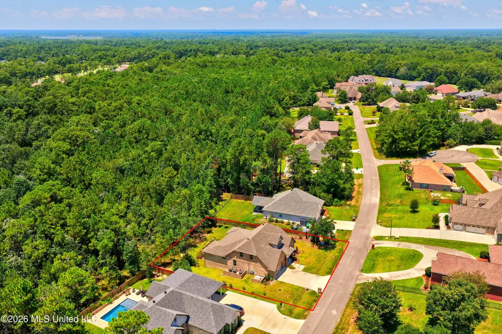 7523 Crooked Stick Drive Diamondhead, MS 39525