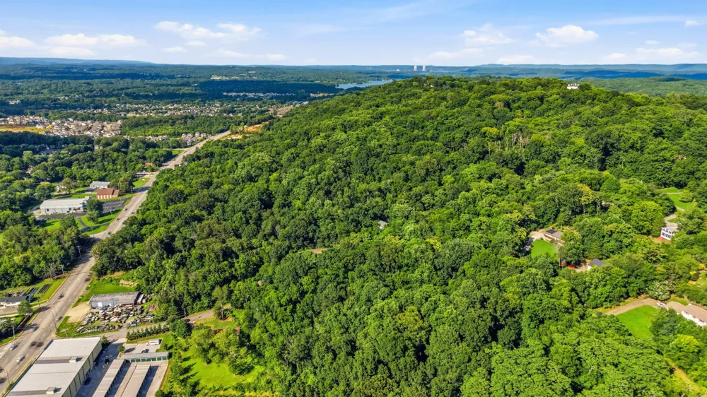 1430 Gold Crest Drive Hixson, TN 37343