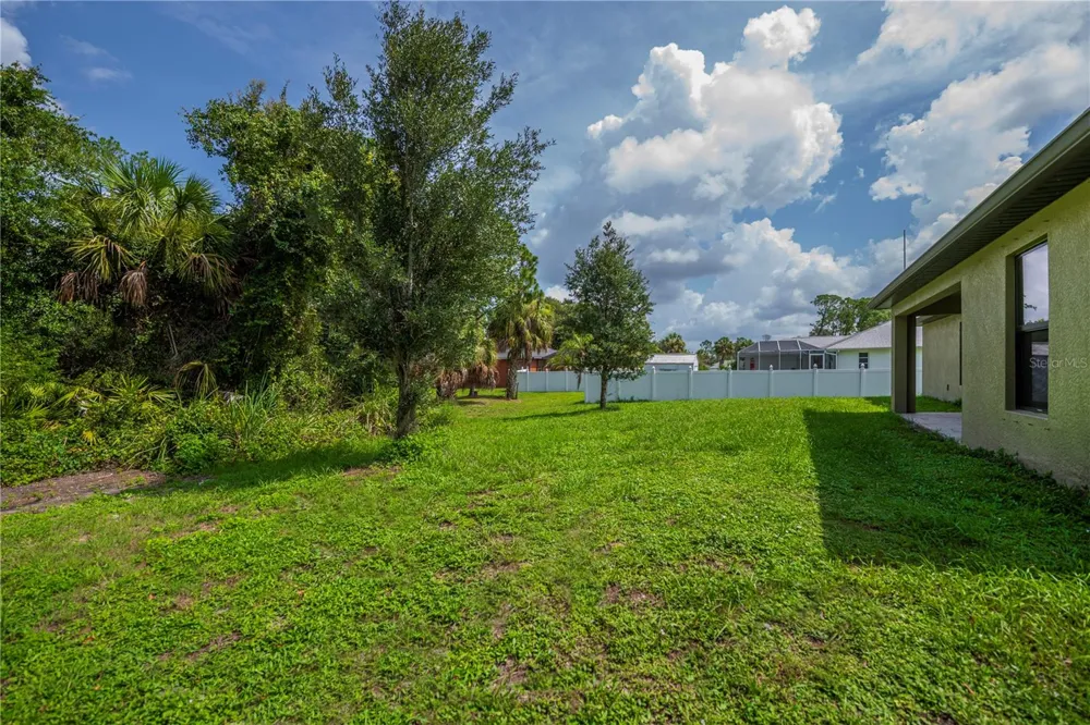 2555 ATWATER DRIVE North Port, FL 34288