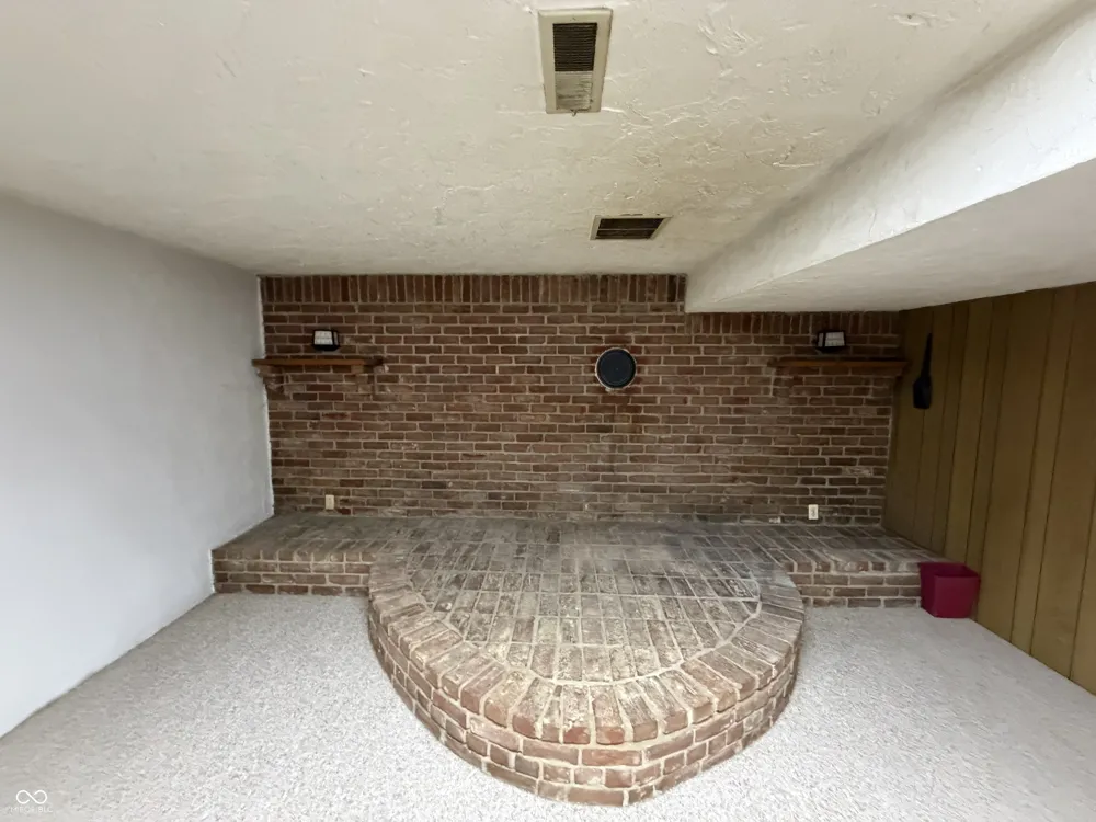 9738 Ammerman Drive Springport, IN 47386