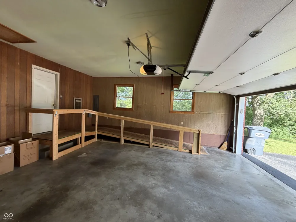 9738 Ammerman Drive Springport, IN 47386