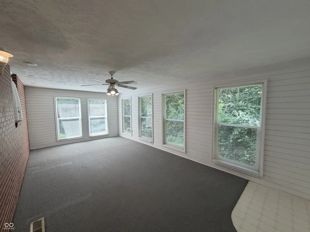 9738 Ammerman Drive Springport, IN 47386