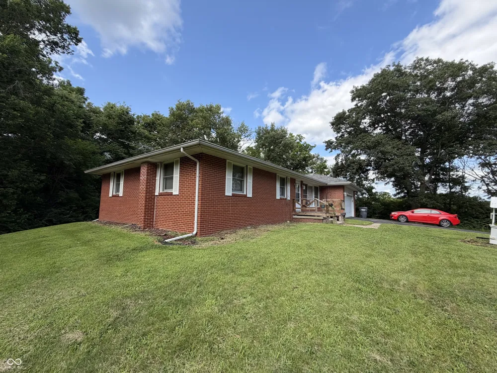 9738 Ammerman Drive Springport, IN 47386