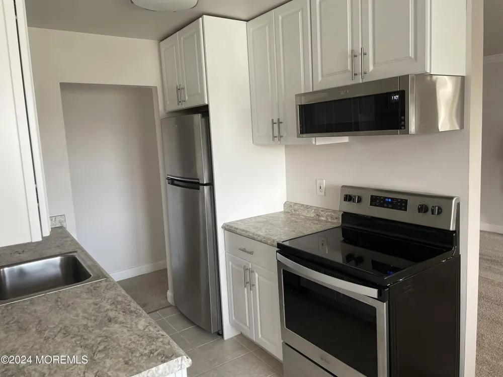 60 Manchester Court #E Freehold, NJ 07728