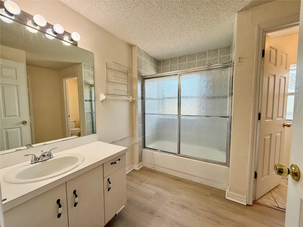1702 SUNKISSED DRIVE Tarpon Springs, FL 34689