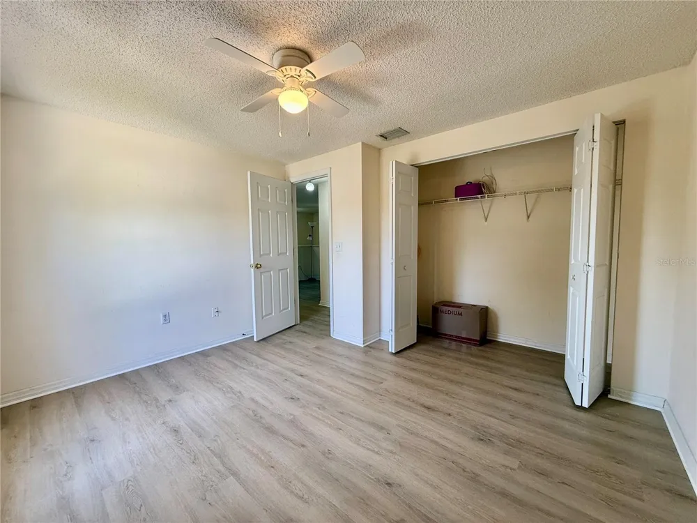 1702 SUNKISSED DRIVE Tarpon Springs, FL 34689