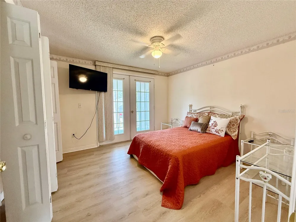 1702 SUNKISSED DRIVE Tarpon Springs, FL 34689