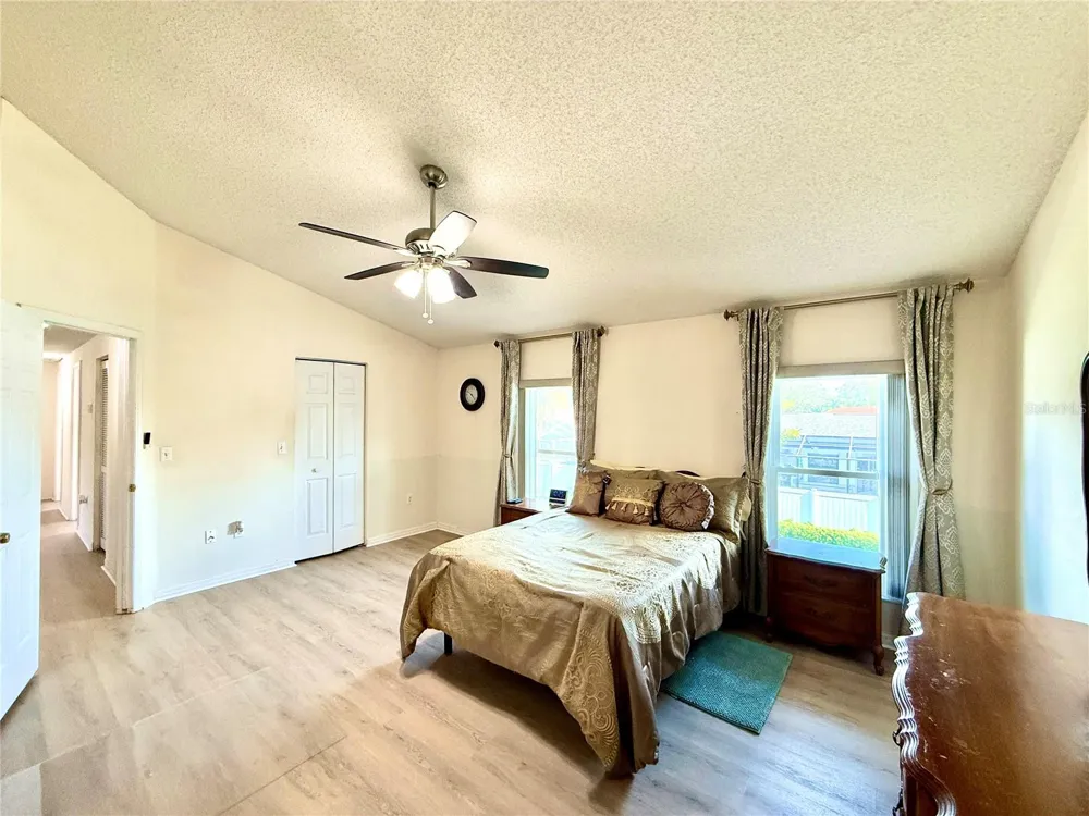1702 SUNKISSED DRIVE Tarpon Springs, FL 34689