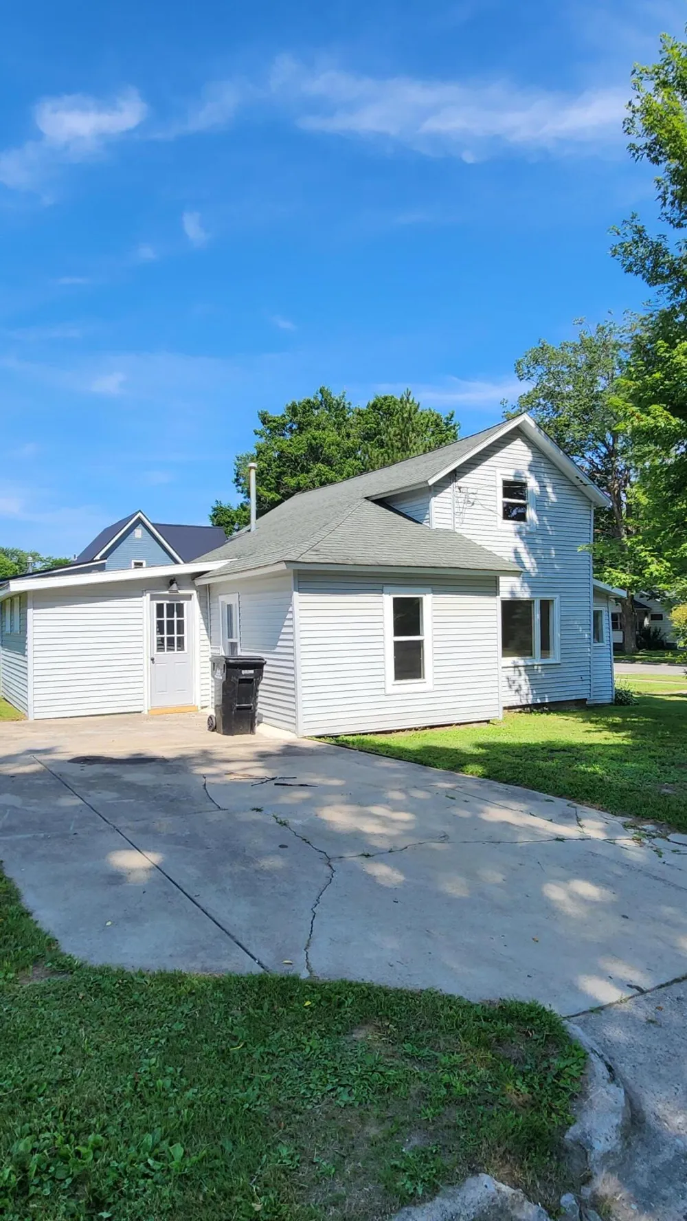 436 E Marshall Street Hastings, MI 49058