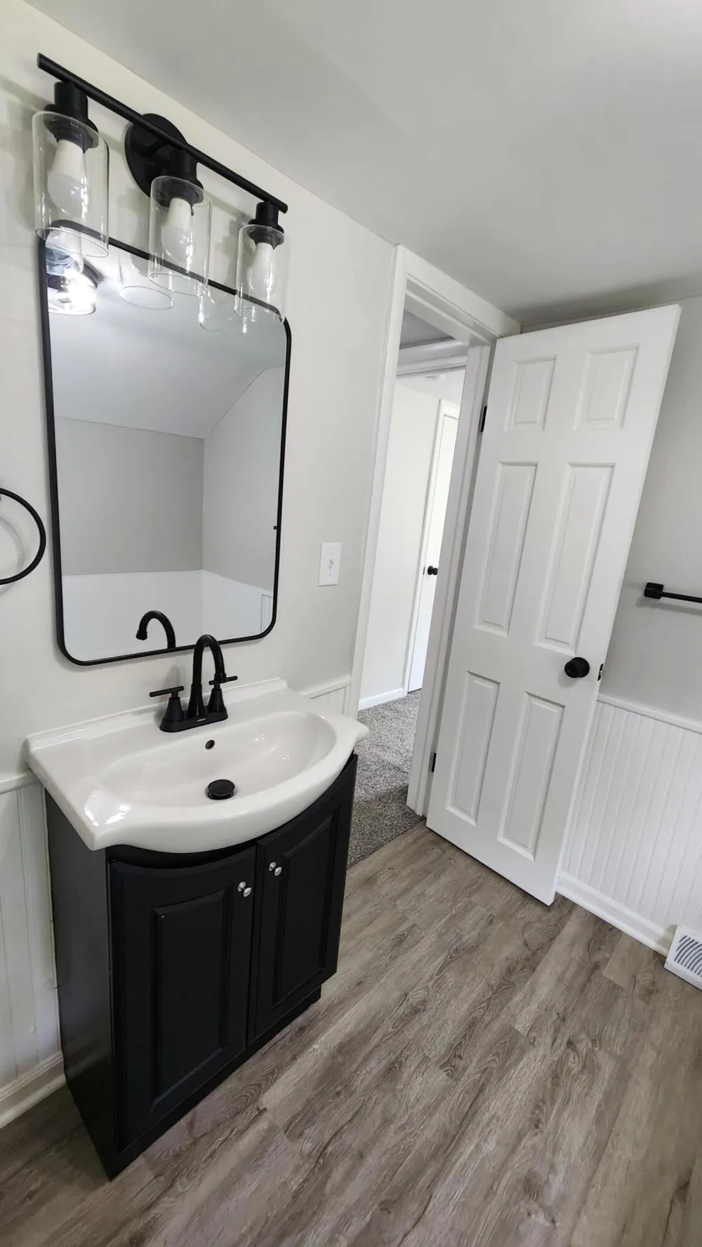 436 E Marshall Street Hastings, MI 49058