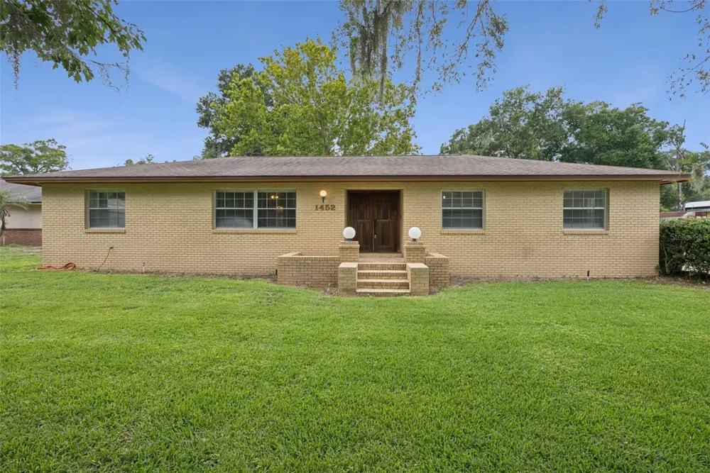 1452 DINGENS AVENUE Windermere, FL 34786