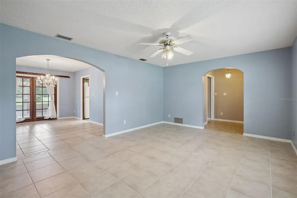1452 DINGENS AVENUE Windermere, FL 34786