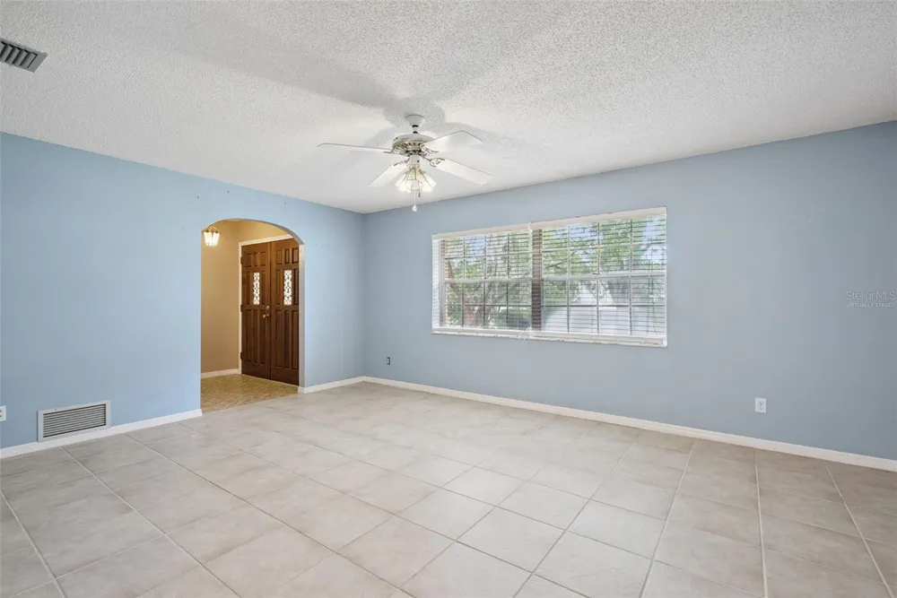 1452 DINGENS AVENUE Windermere, FL 34786
