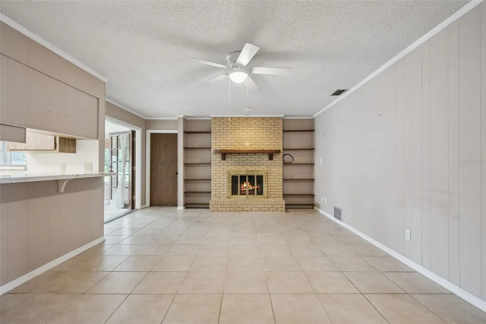 1452 DINGENS AVENUE Windermere, FL 34786