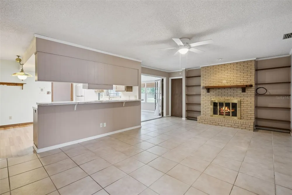 1452 DINGENS AVENUE Windermere, FL 34786