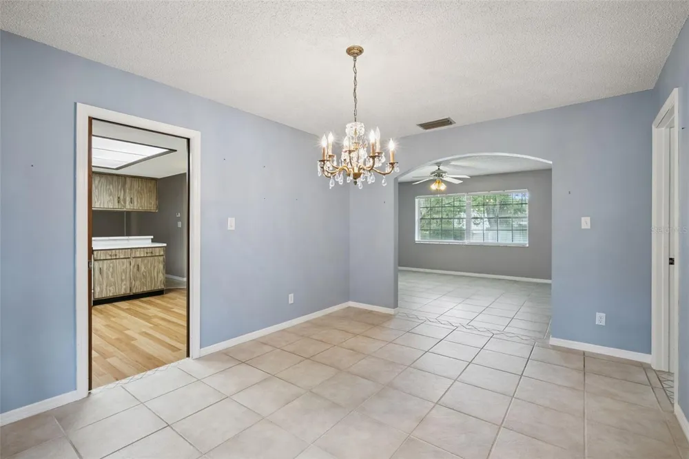 1452 DINGENS AVENUE Windermere, FL 34786