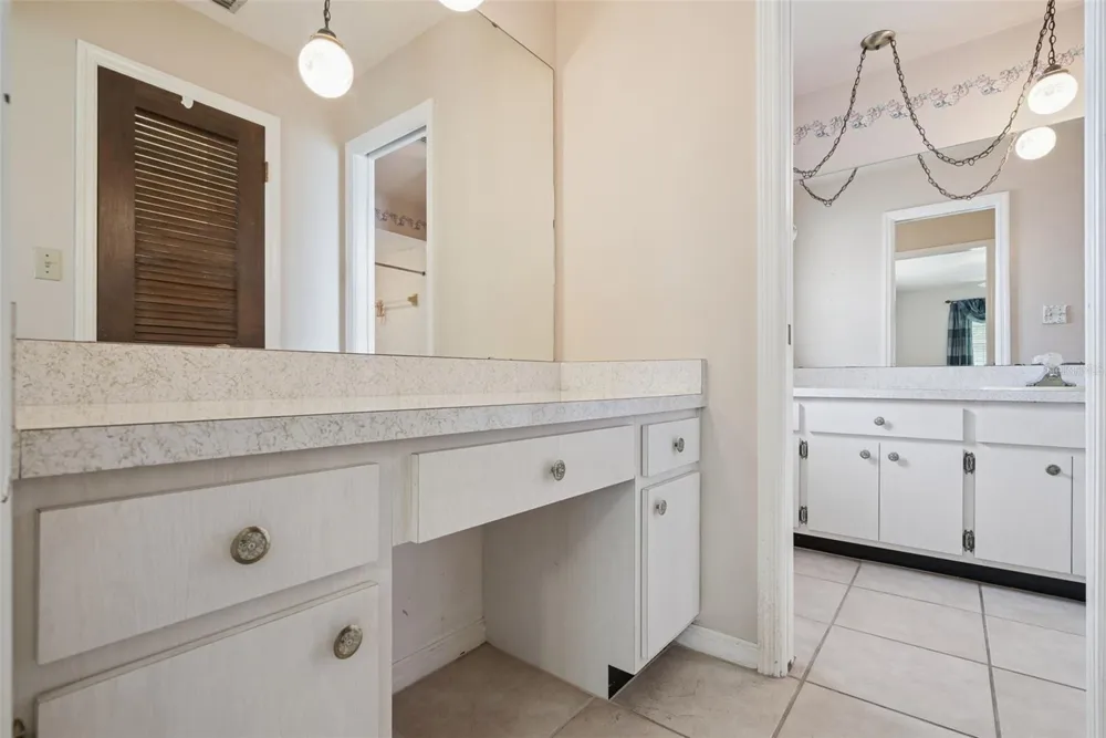 1452 DINGENS AVENUE Windermere, FL 34786