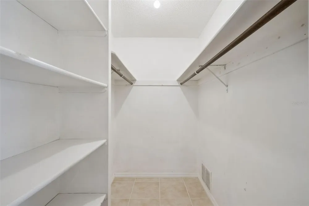 1452 DINGENS AVENUE Windermere, FL 34786