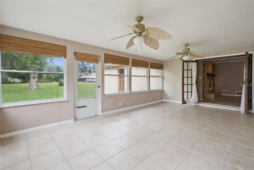 1452 DINGENS AVENUE Windermere, FL 34786