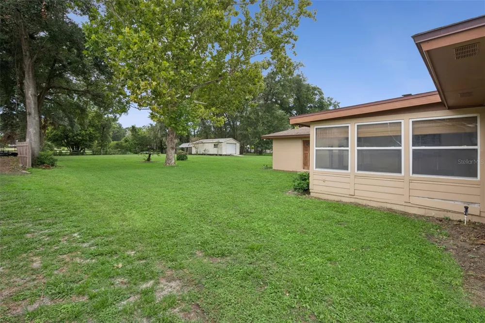 1452 DINGENS AVENUE Windermere, FL 34786