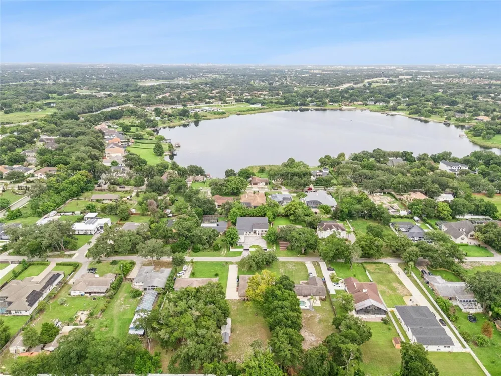 1452 DINGENS AVENUE Windermere, FL 34786