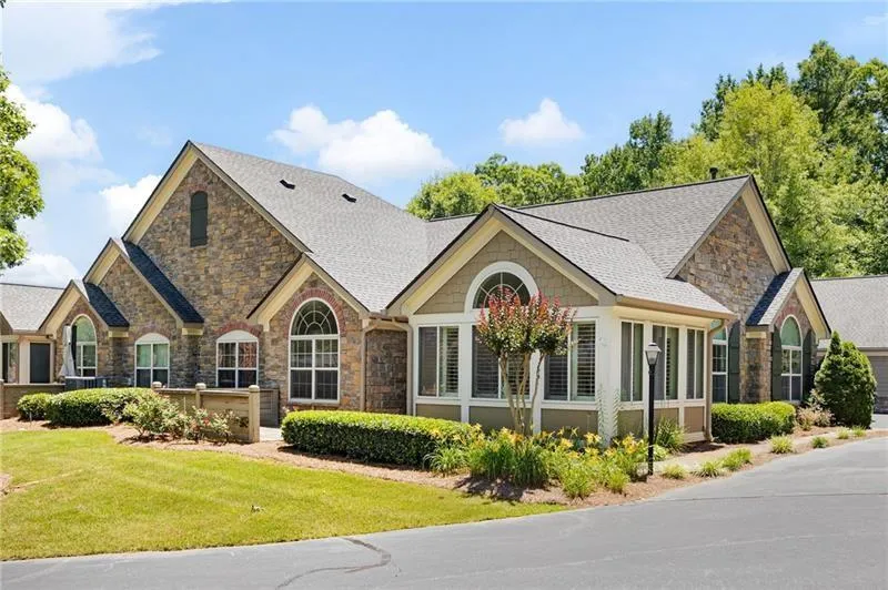 5276 Stone Village Circle #8 Kennesaw, GA 30152