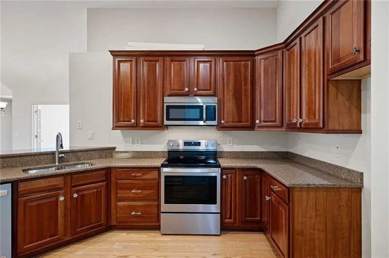 5276 Stone Village Circle #8 Kennesaw, GA 30152