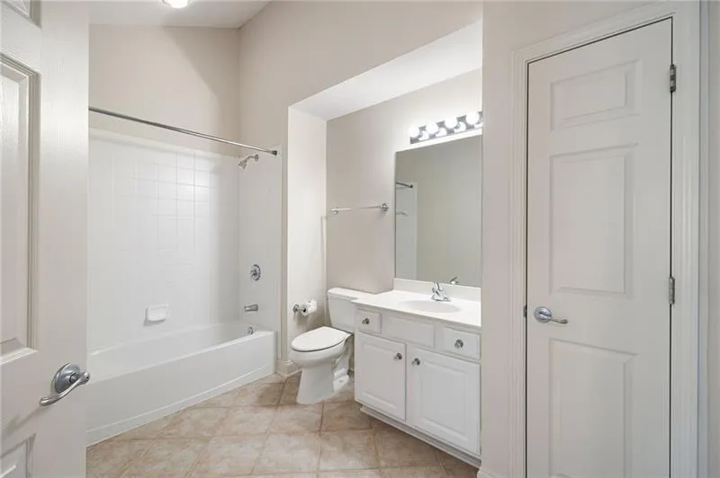 5276 Stone Village Circle #8 Kennesaw, GA 30152