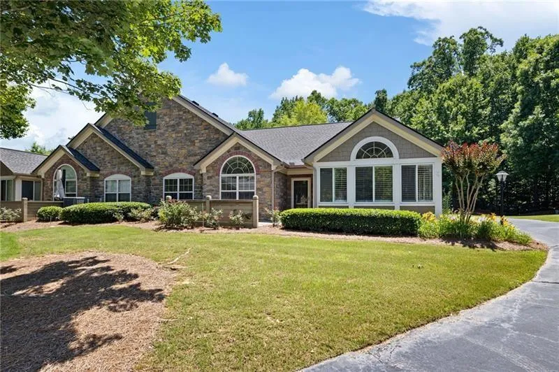 5276 Stone Village Circle #8 Kennesaw, GA 30152