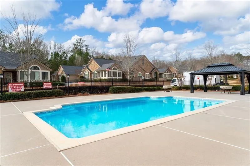 5276 Stone Village Circle #8 Kennesaw, GA 30152