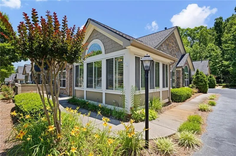 5276 Stone Village Circle #8 Kennesaw, GA 30152