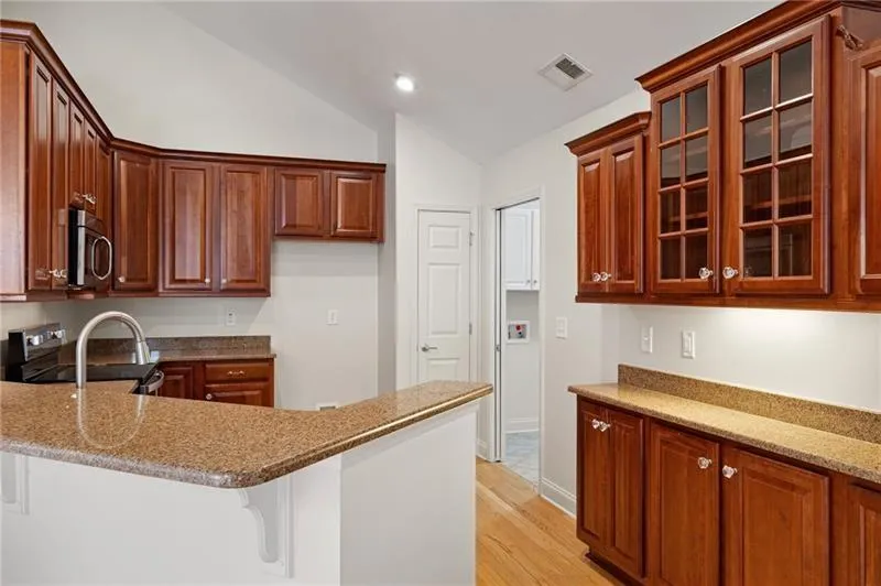 5276 Stone Village Circle #8 Kennesaw, GA 30152