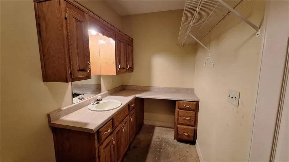342 Spears Road Mansfield, GA 30055